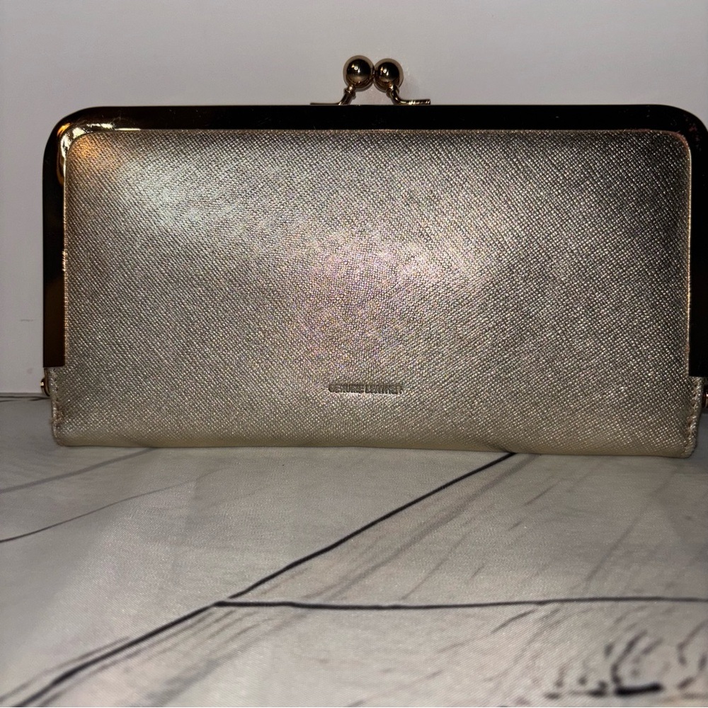 Genuine Leather Kisslock Wallet - Picture 2 of 7